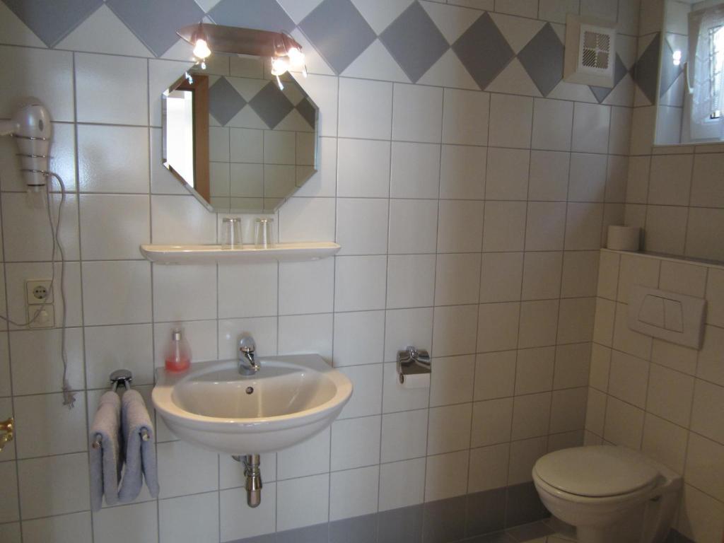 Landhaus Buerse Flattach Room photo